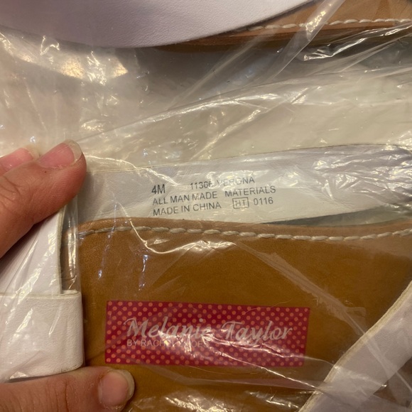 Melanie Taylor - White Strap Sandals - Picture 8 of 9